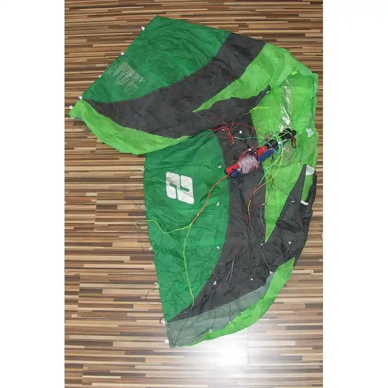 HQ Beamer V Powerkites 2.0 R2F / Gebraucht Kite mit Handle Neu Im Sortiment