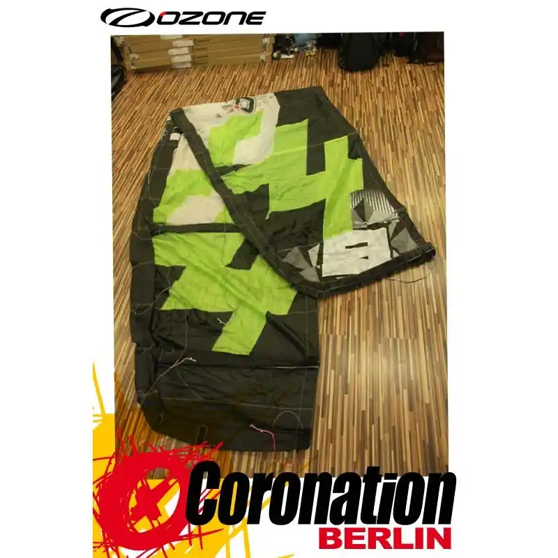 Aktuell Ozone C4 gebraucht Kite 8m² mit Bar