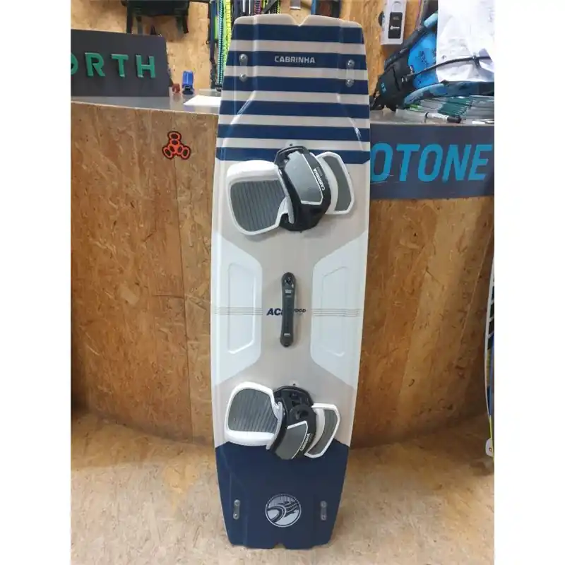 Expressversand Cabrinha ACE WOOD 2020 TEST 135 Kiteboard + BINDUNG