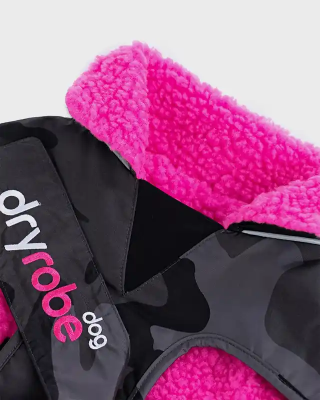 Beliebt DRYROBE Dog Coat Hundemantel Schwarz Camo Pink M