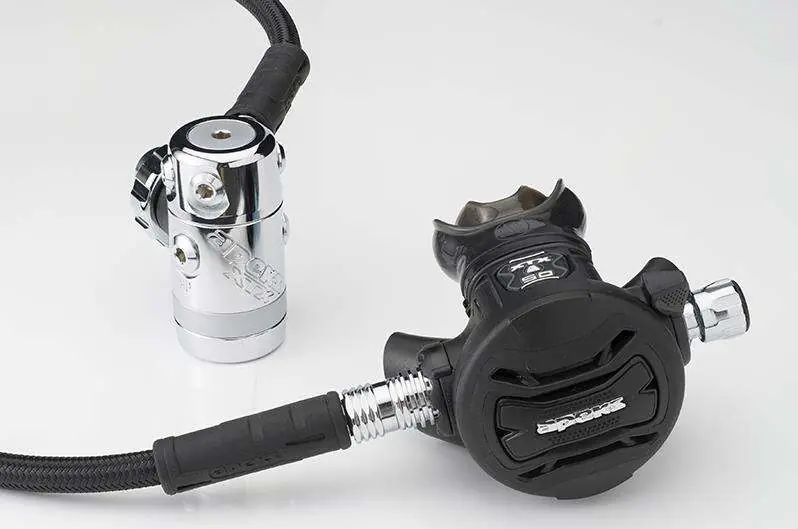 Top-Angebot Apeks Atemregler / Stageset XTX 50, XTX50 DST DIN neues Modell mit Miflex Schlauch