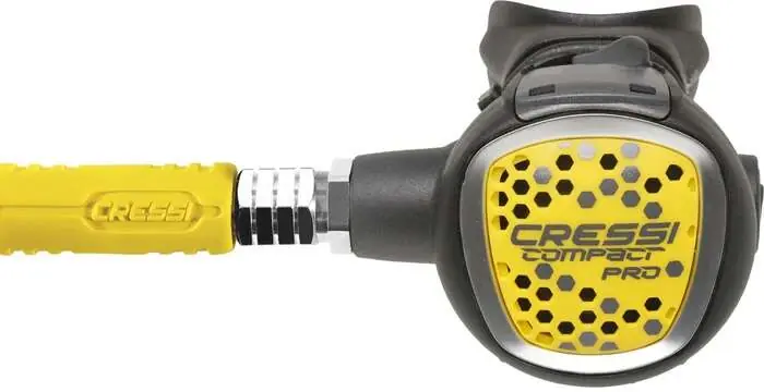 Must-Have Cressi Atemregler Compact Pro Octopus